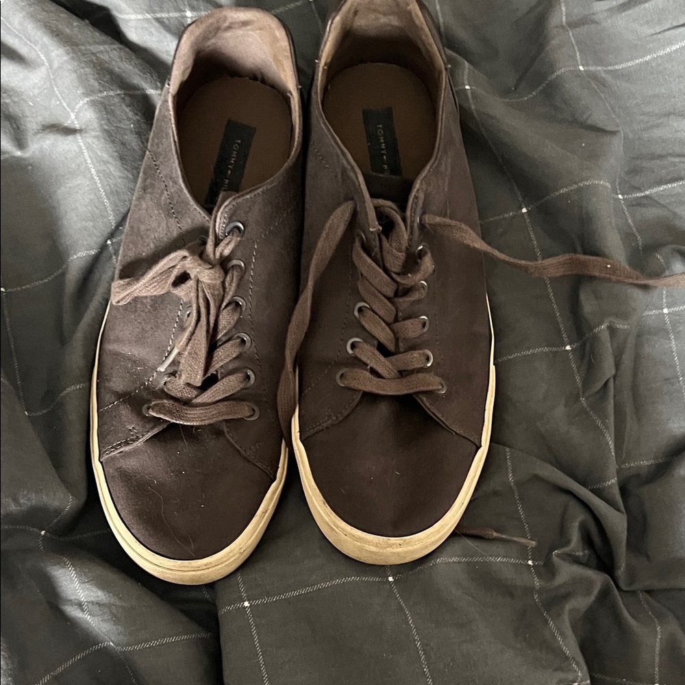 Tommy Hilfiger Brown Canvas Lace Up Sneakers Men’s Size 9